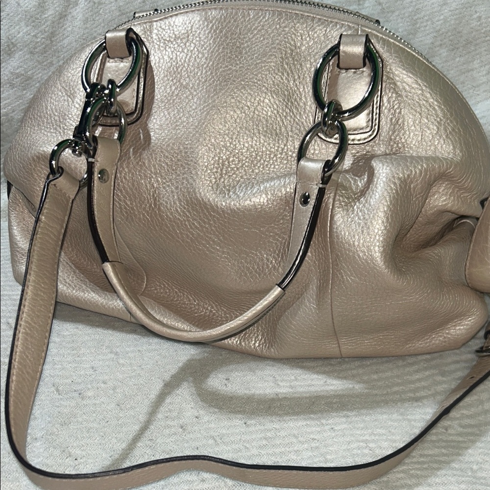 Coach Metallic golden rose Satchel - Picture 4 of 11